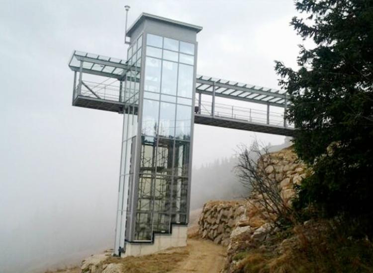 Isolierglas in Pfosten-Riegel-Konstruktion und Weißglas Dachverglasung am Großen Arber von GLASAKTIV