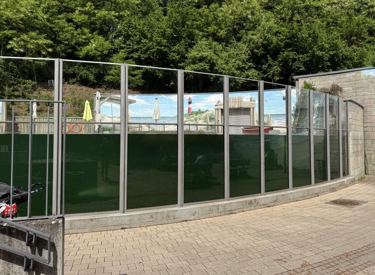 Verglasung Wasserbecken VSG vierfach Weissglas in Saarbrücken von GLASAKTIV